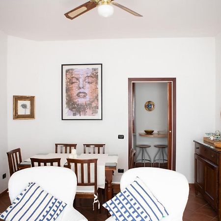 B&B Casa Di Claudia Marina Di Carrara Exteriör bild